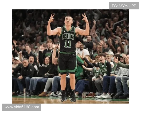 普理查德今日表现出色23投10中三分命中5个贡献25分4篮板9助攻